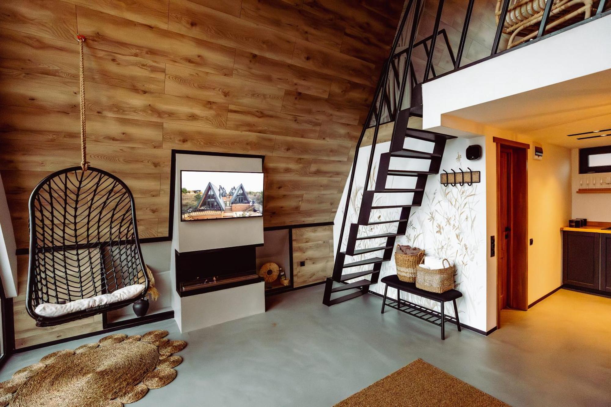 A-By The Lake - Private A Frame Villas Caciulati Ngoại thất bức ảnh