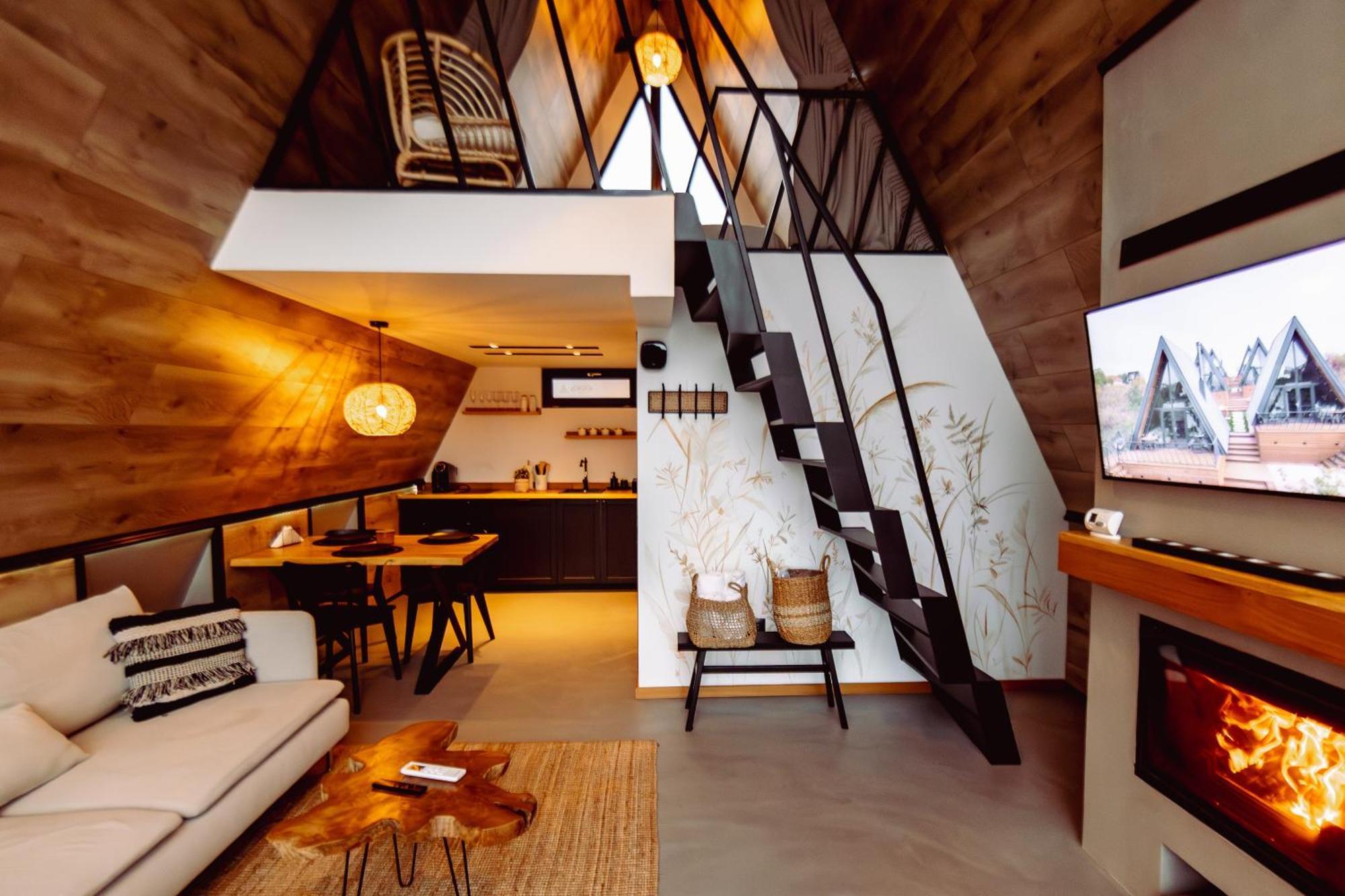 A-By The Lake - Private A Frame Villas Caciulati Ngoại thất bức ảnh